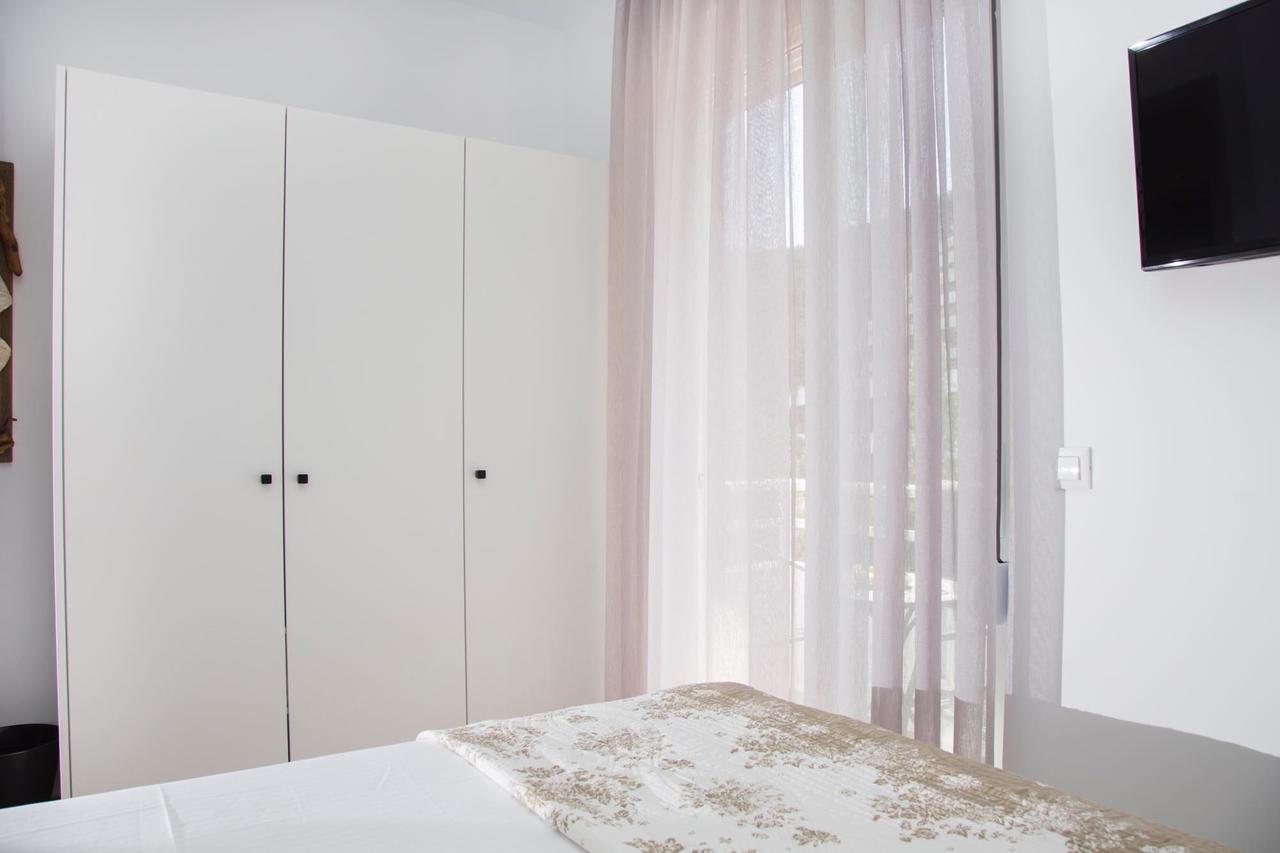 Elenis Philoxenia Apartment Ixia  Exterior foto